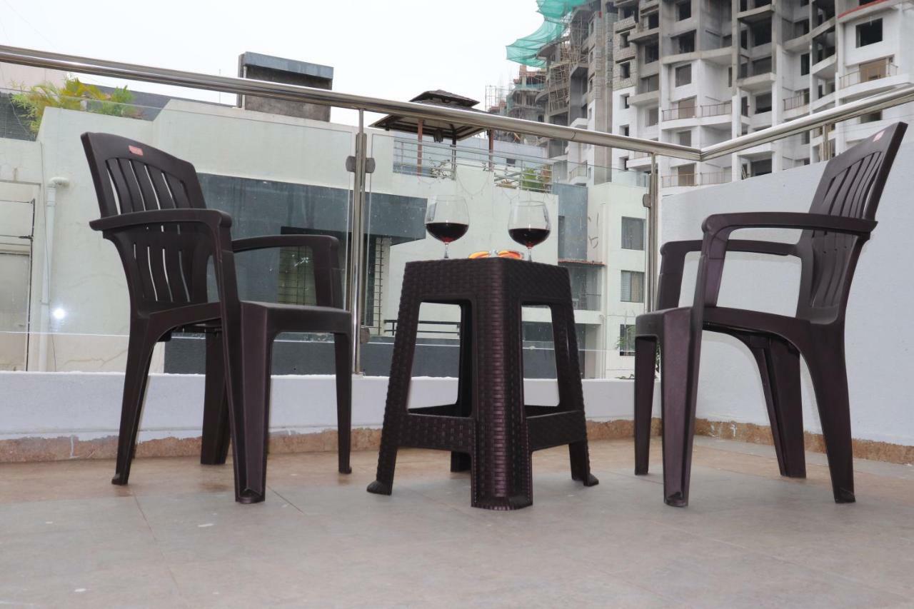 Emerald Vista Luxury Suites Pune Exteriör bild